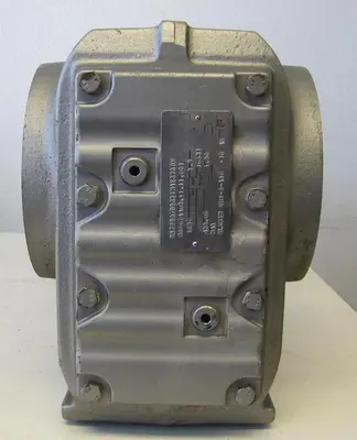 Sew Eurodrive Gear Motor Ratio 428.00 In 1690 rpm Out 3.9 RPM 460V 3 Phase