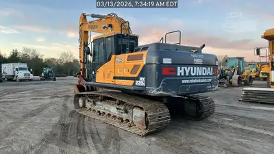 Used 2016 HYUNDAI HX220L Crawler Excavators South Carolina US | National Equipment Dealers #1422433