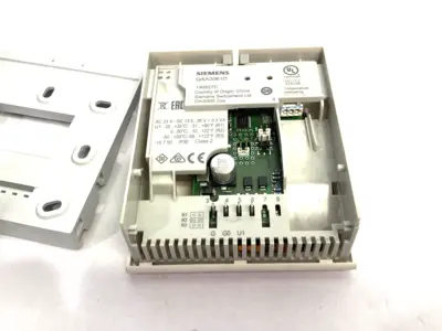 Used SIEMENS ROOM TEMPERATURE SENSOR 0-10V W.DISPL Sensors Michigan US | Maverick Industrial Sales #1092165