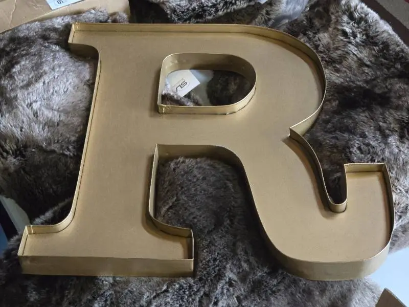 Metal Letter R 21" x 20"