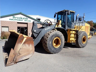 Used 2019 DEERE 824KII Wheel Loaders Massachusetts US | Brookside Equipment Sales #1422136