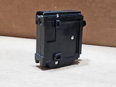 USED SCHNEIDER ELECTRIC CHOM120