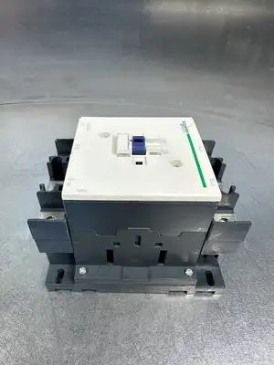 Schneider Electric LC1D1506 1000 Volt 250 Amp 24 VDC Coil Contactor (BIN-1.1.1)
