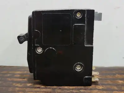 USED SQUARE D QO270