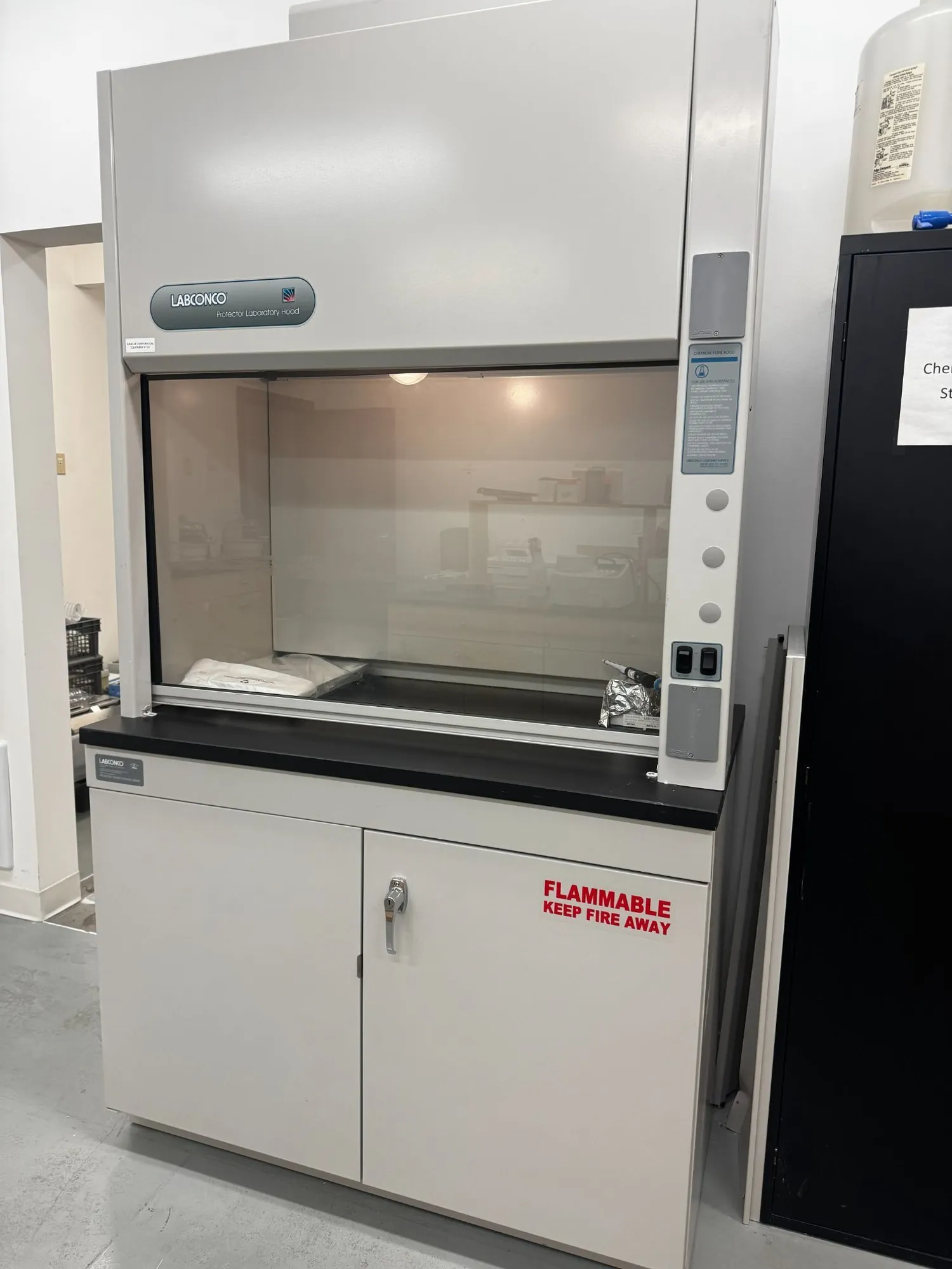 Used LABCONCO 2247300 Fume Hoods British Columbia CA | Enwave Corp. #1494130