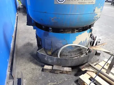 Roto Finish 60" Spiratron/vibratory Finihsing Bowl