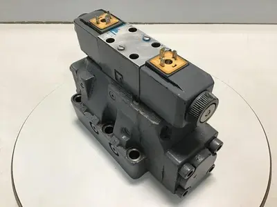 USED VICKERS DG4V-3-6C-M-U-HL7-60-B13