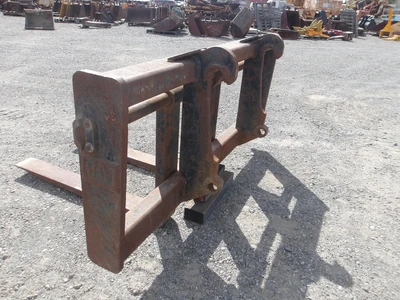 Used CATERPILLAR IT Pallet Forks California US | Western Trencher & Equipment, Inc. #1497707