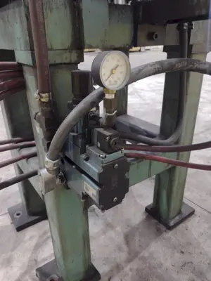 12 TON AIRAM 4-POST PNEUMATIC CUTOFF PRESS, 1" STROKE: STOCK #21330