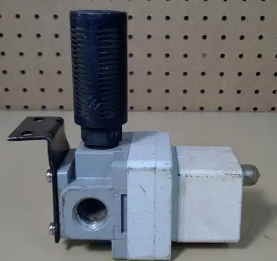 SMC ITV3050-01N4CN4-X59 E/P Regulator 4E-11