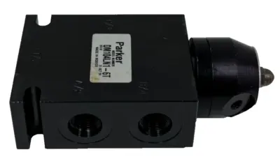 NEW PARKER DM104LN1-6T MANUAL ROTARY VALVE DM104LN1