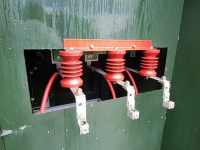 750 kVA Oil-Filled ONAN Transformer, HV. 12470 Delta, LV. 208Y/120 w/ Switchgear