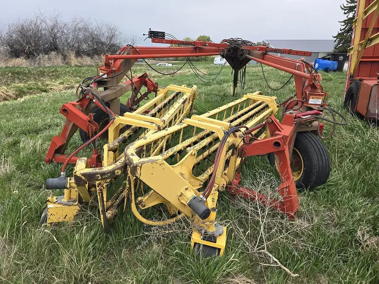 Used NEW HOLLAND 216 Hay Rakes Idaho US | Berry Machinery #973679