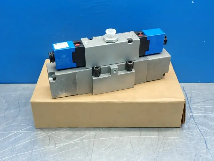 Used AUTOMATIC VALVE 407B67S3S3DB7 Pumps Ohio US | HGR 24 #946321