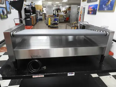 Used Nemco Used Nemco 8250-SLT 50 Commercial Hot Dog Roller Grill - Slanted Top, 120v Grills & Griddles Illinois US | Falcon Restaurant Supply #1376520