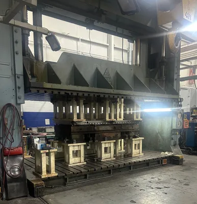 CLEARING PS-250-200 Spotting Press | Machinery For Sale (10)