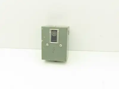 Allen Bradley 709-AOA Size 0 Motor Starter 5Hp 600V Coil 240VAC