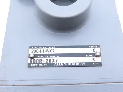 Allen Bradley 800T-XAP 1 Gang Explosion Proof Switch With Cover & Enclosure READ