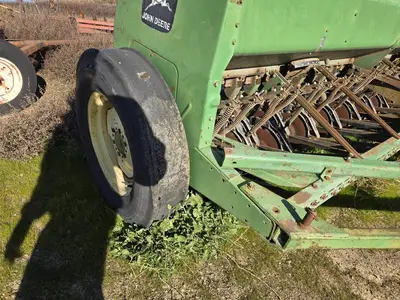 USED 1986 JOHN DEERE 8300