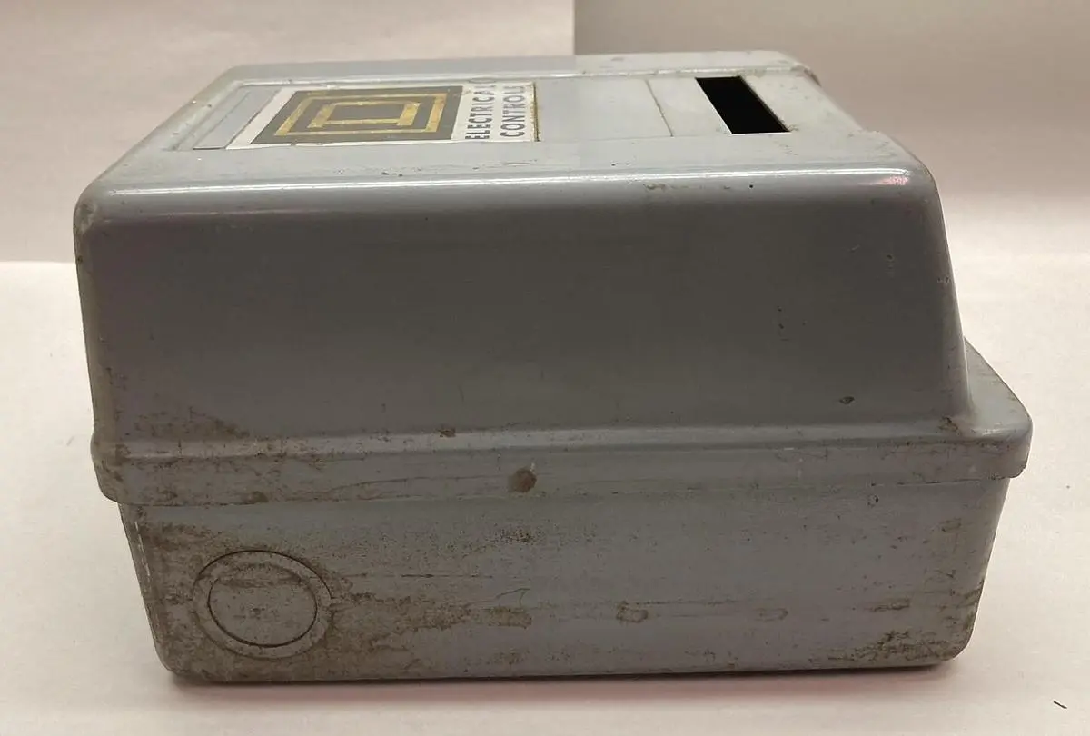 USED SQUARE D 8536