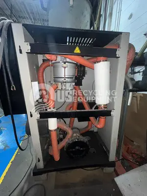 USED 2005 CONAIR W200 DRYER WITH HOPPER & ROLLING STAND