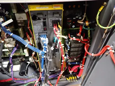 USED 2001 FANUC M6I