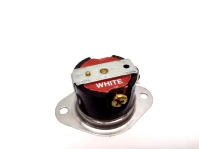 New | in-Stock Hubbell Straight Blade Flanged Receptacle Electrical Fittings Michigan US | Maverick Industrial Sales #1460983