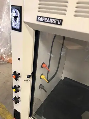 FISHER HAMILTON SAFEAIRE II BENCH-TOP FUMEHOOD