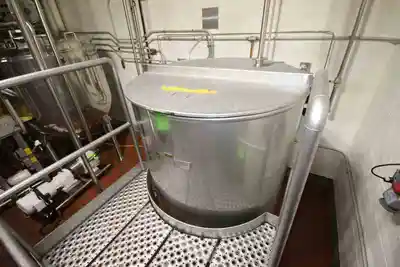 500 gal mueller stainless steel tank