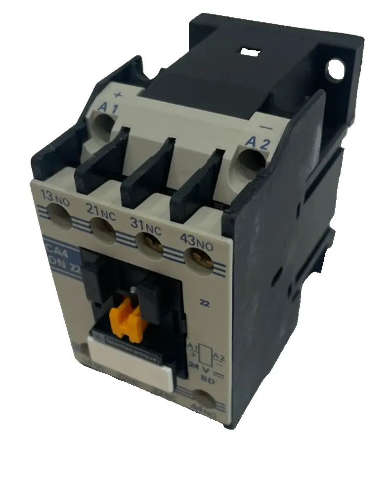 NEW TELEMECANIQUE CA4DN22BD CONTROL RELAY 24V 023075