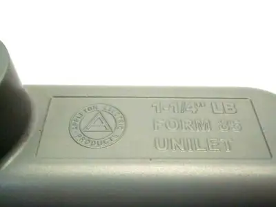 USED APPLETON ELECTRIC CONDUIT BODY 1-1/4 INCH WITH COVER