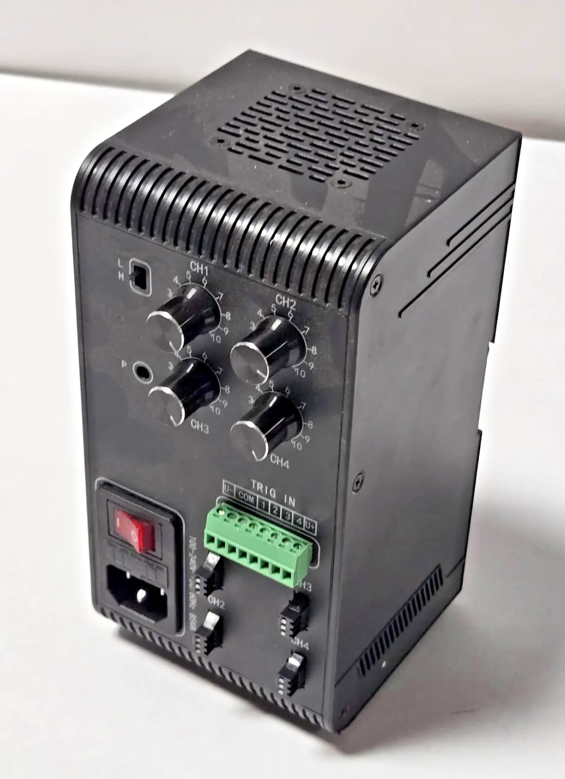 Model: AI-APS2460B-4TD 24VDC 60W Power Visual Light Source Controller