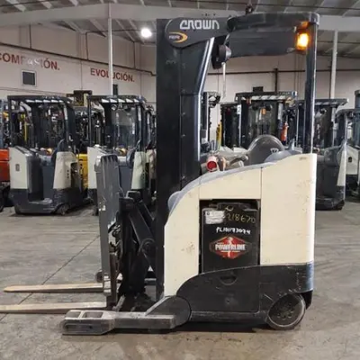 USED 2016 CROWN RR5725-45