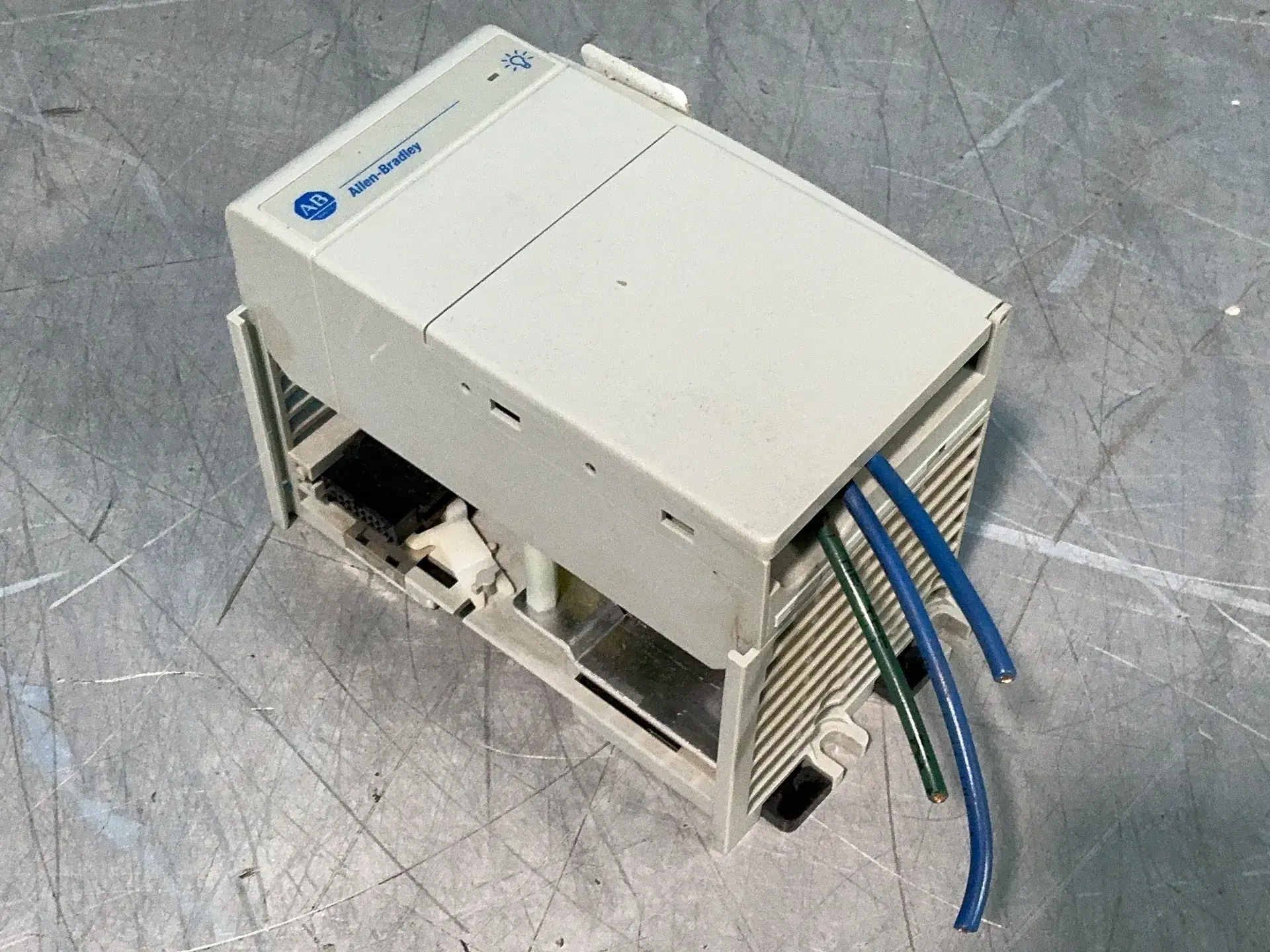 Used 2011 ALLENBRADLEY 1769PB2 PLC Power Supplies Ohio US | HGR 24 #1508120