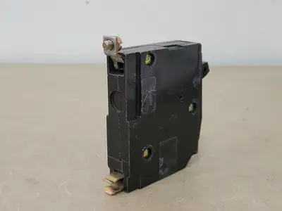 USED SQUARE D QOB115