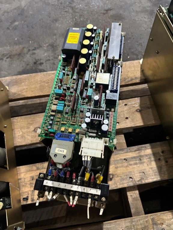 FANUC A06B-6047-H002 SERVO DRIVE