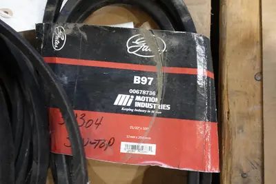 3 PALLETS OF ASSORTED V-BELTS