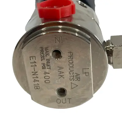 NEW AIR PRODUCTS E11-N141B HIGH PRESSURE LINE REGULATOR W/ GAUGE E11N141B