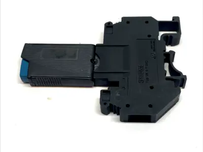 USED PHOENIX CONTACT FUSE TERMINAL BLOCK 30A DIN RAIL W/ TCP 1.0