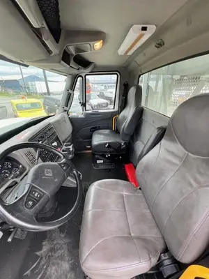 Used 2011 INTERNATIONAL 7500 Bucket (boom) trucks Washington US | Puget Sound Truck Sales #1540992