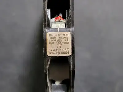 20 Amp, 1 Pole, 120/240 volts Circuit Breaker