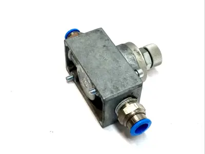 USED FESTO ONE-WAY FLOW CONTROL VALVE G1/2 FEMALE THREAD PNEUMATIC 3720