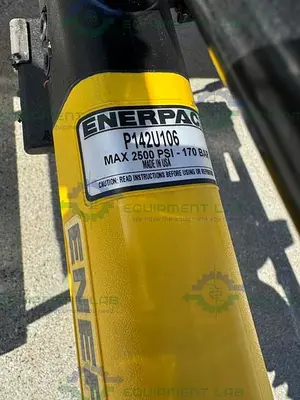 USED MILLIPORE MPOD SYS1B CP8PA5001A FILTER PRESS W/ ENERPAC P142 HYDRAULIC HAND PUMP