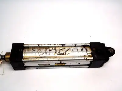 Used Parker 63 CBCMPUS14MC 200.0 Pneumatic Cylinders Michigan US | Maverick Industrial Sales #1482983