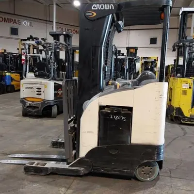 USED 2019 CROWN RR5725-45