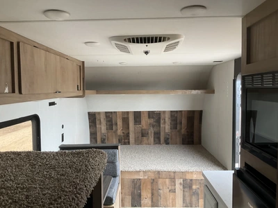 Used 2024 FOREST RIVER WOLF DEN Campers, Caravans, Motorhomes Michigan US | Miedema Asset Management Group #1342293