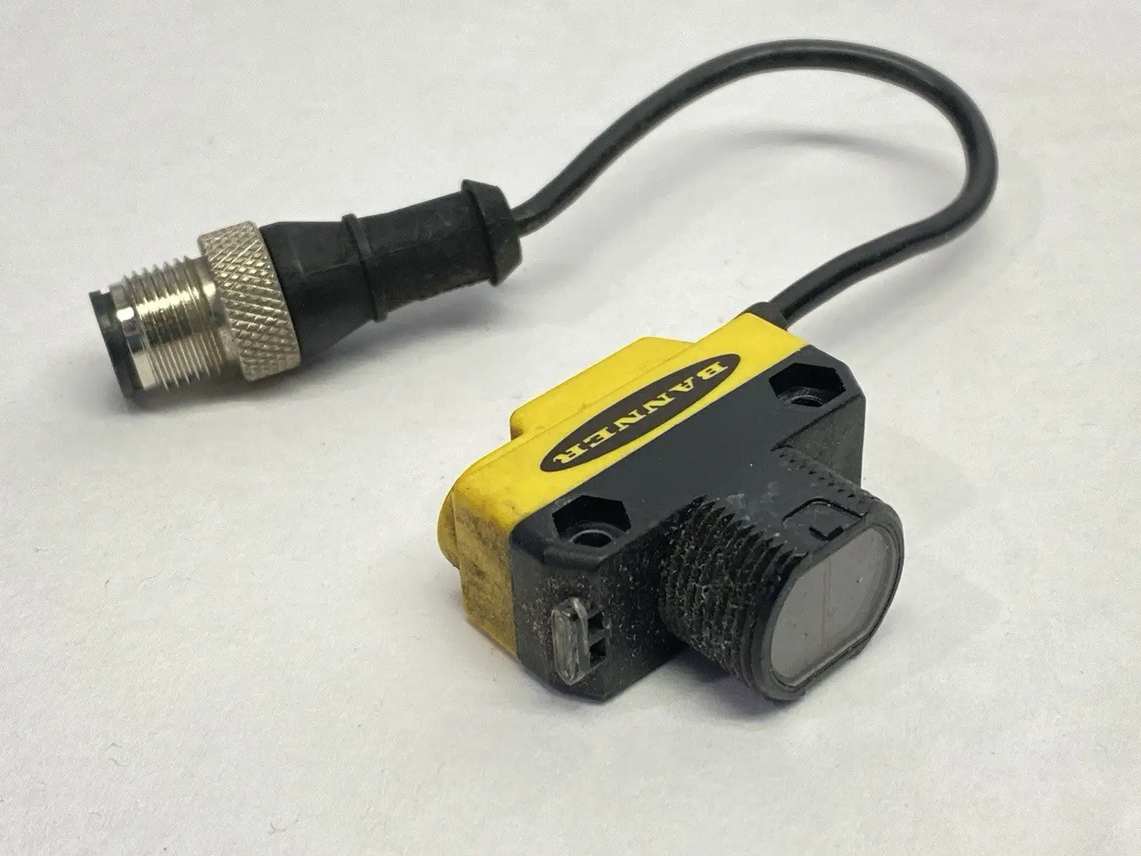 USED BANNER LASER POLARIZED RETRO PHOTOELECTRIC SENSOR 10M PNP