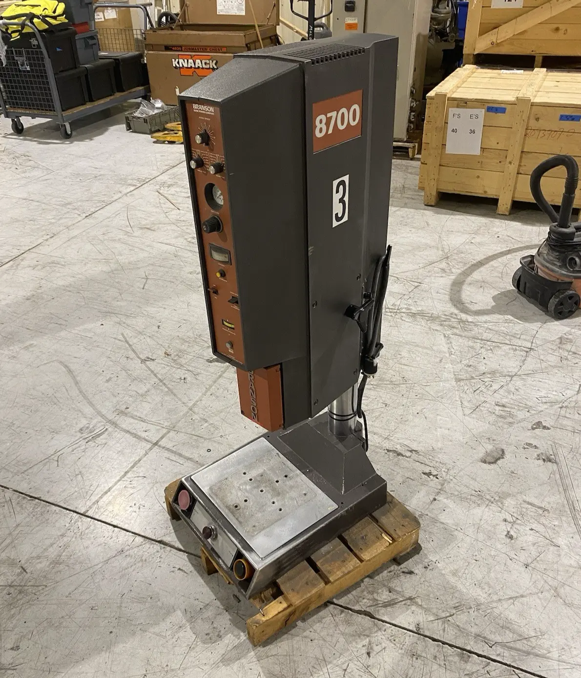 Used BRANSON Integrated Ultrasonic Welder 200/245VAC Input 50/60Hz Ultrasonic Welders Michigan US | Maverick Industrial Sales #1398035