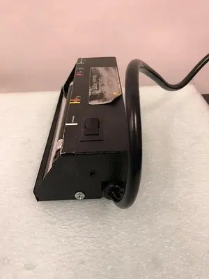 UV LIGHT POS 15  UVF461