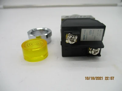 Idec Corporation APW1126D-Y New Pilot Light Operator